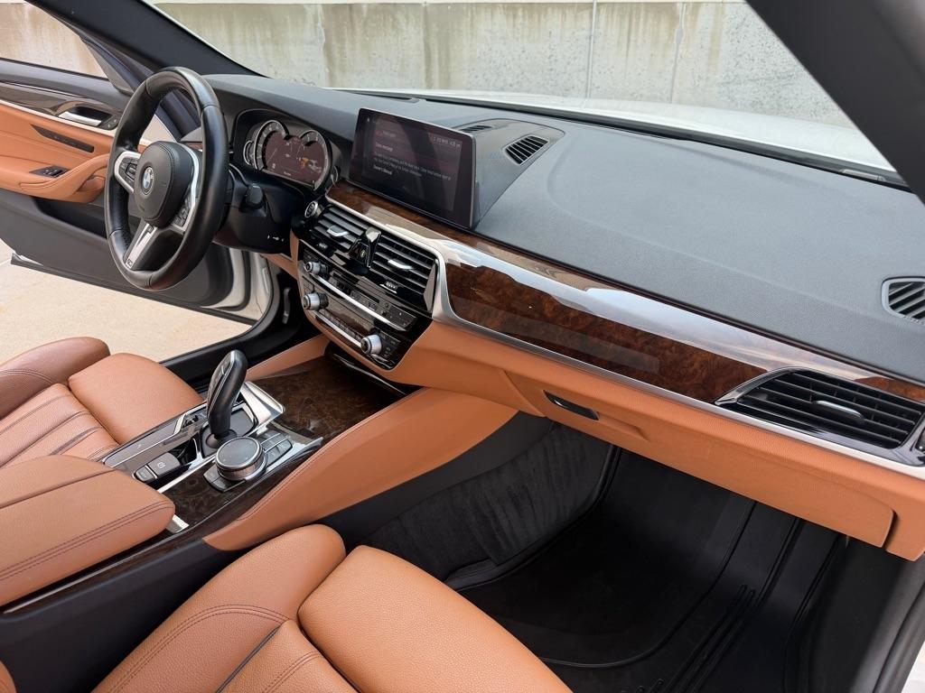 BMW 5-Series 540i xDrive 2019