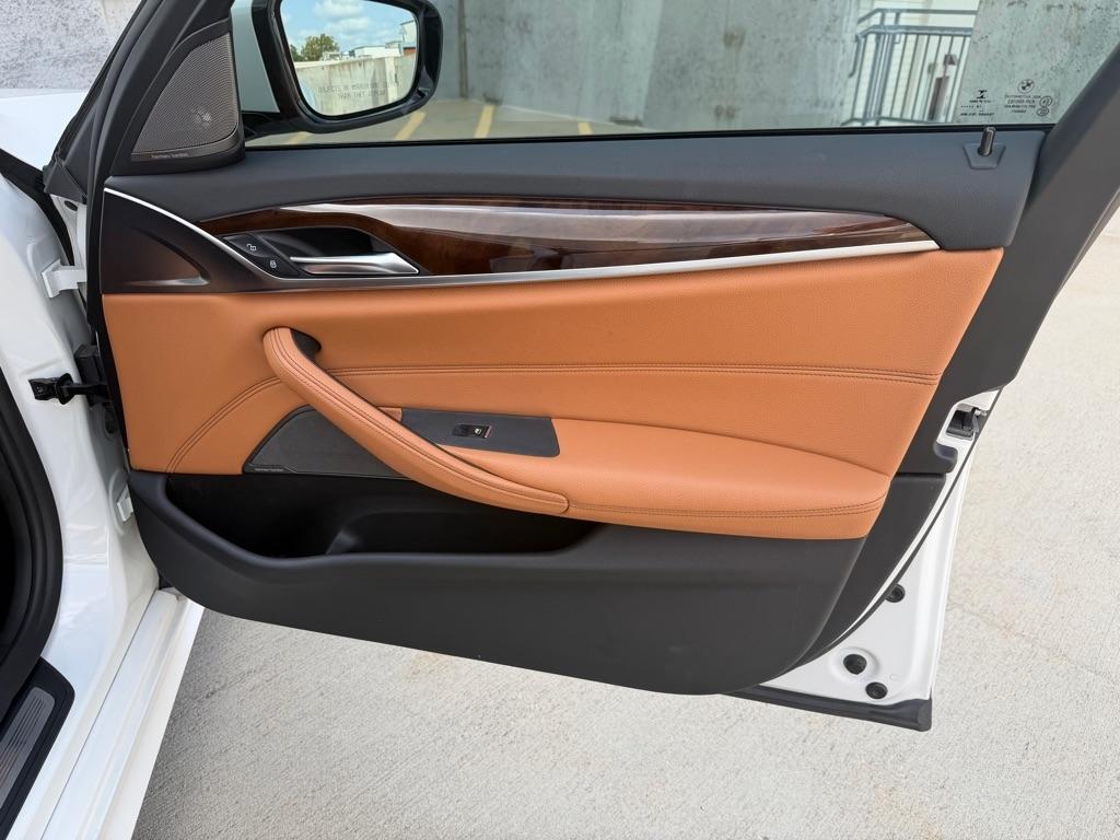 BMW 5-Series 540i xDrive 2019