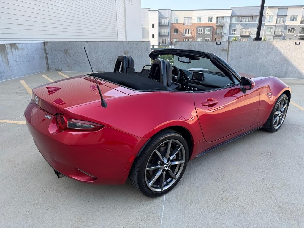 Mazda MX-5 Miata Grand Touring 6AT 2016