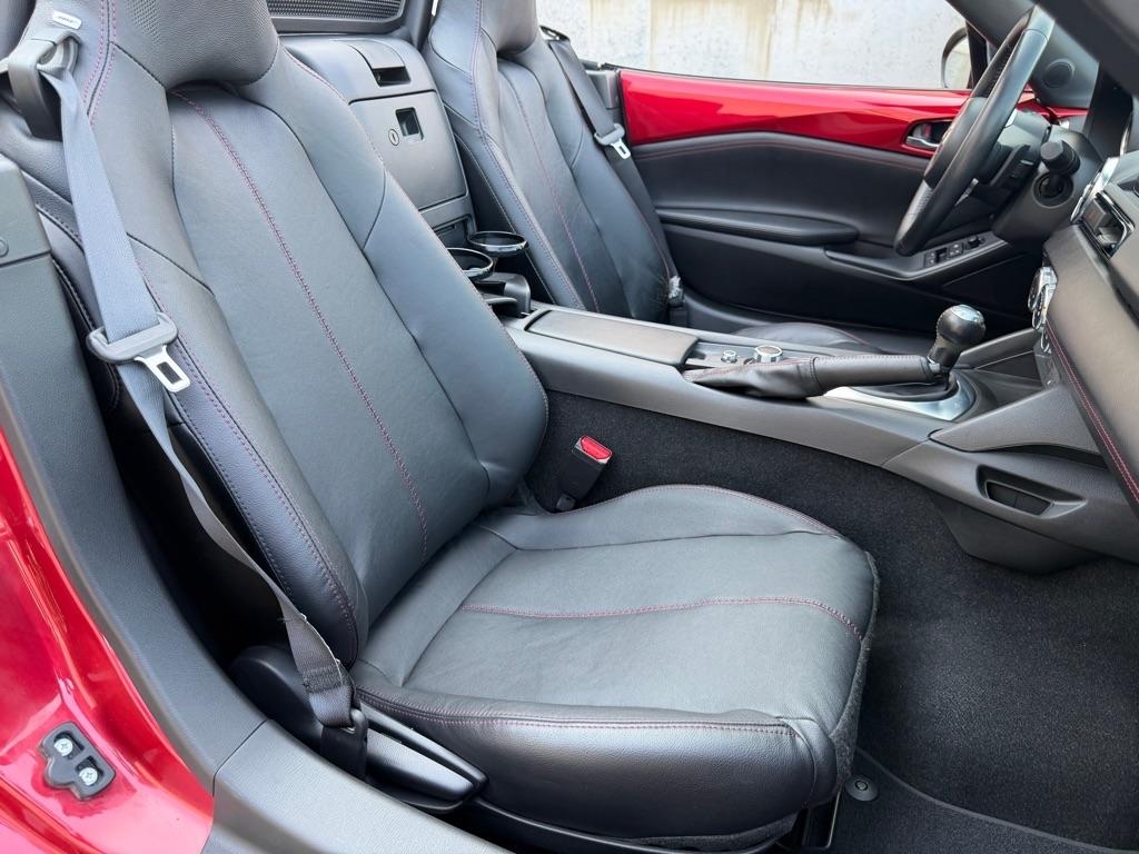 Mazda MX-5 Miata Grand Touring 6AT 2016