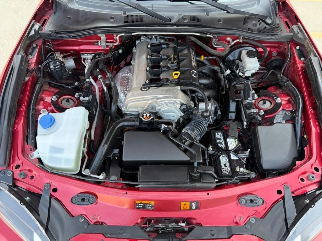 Mazda MX-5 Miata Grand Touring 6AT 2016