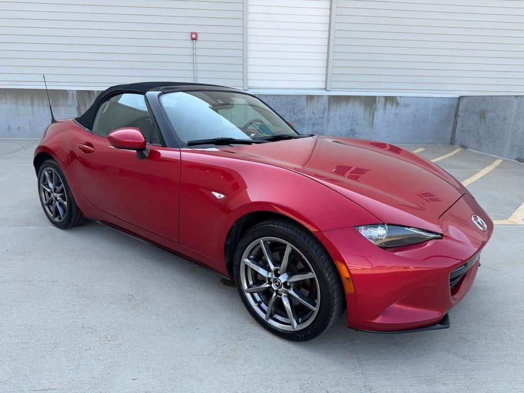 Mazda MX-5 Miata Grand Touring 6AT 2016