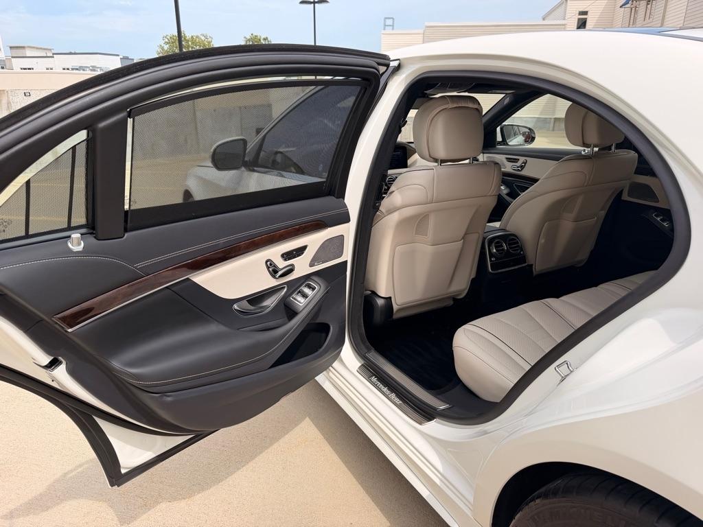 Mercedes-Benz S-Class S560 4MATIC 2019
