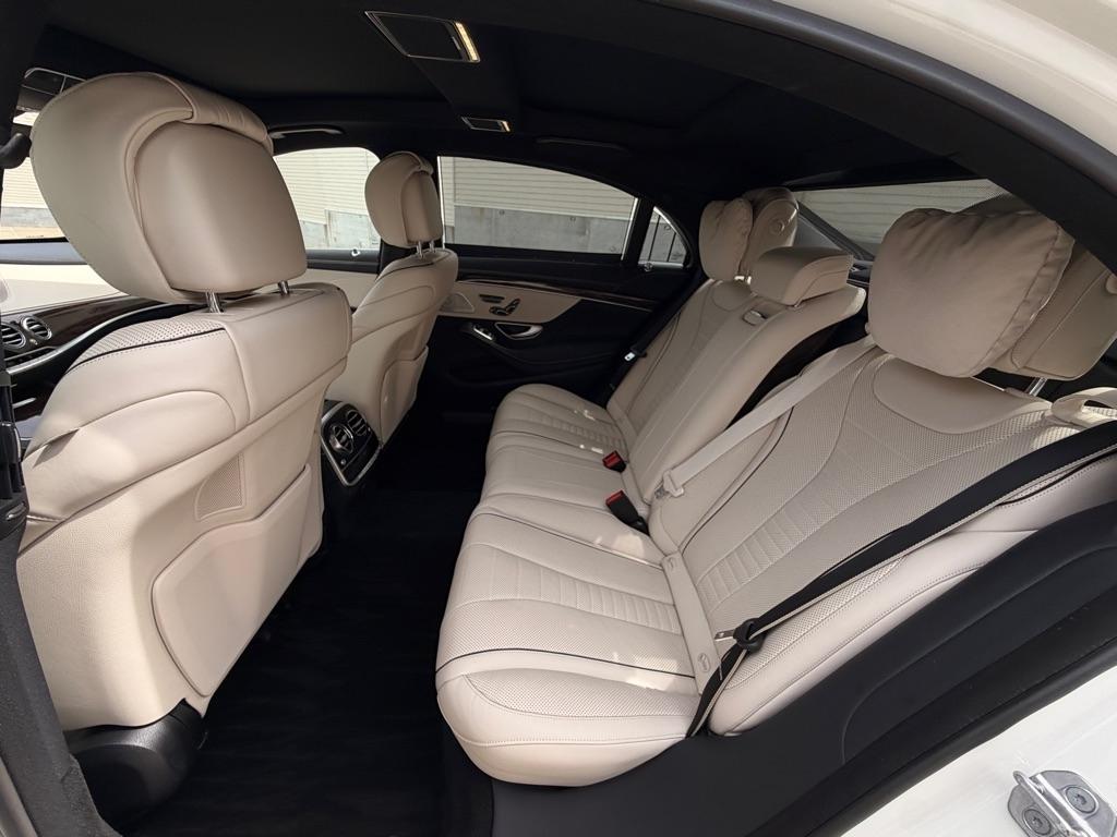Mercedes-Benz S-Class S560 4MATIC 2019