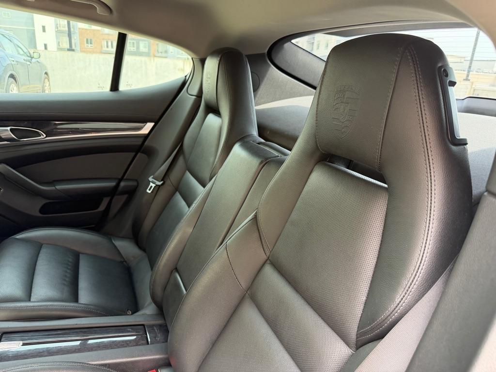 Porsche Panamera 4 2016