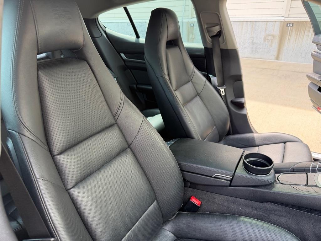 Porsche Panamera 4 2016