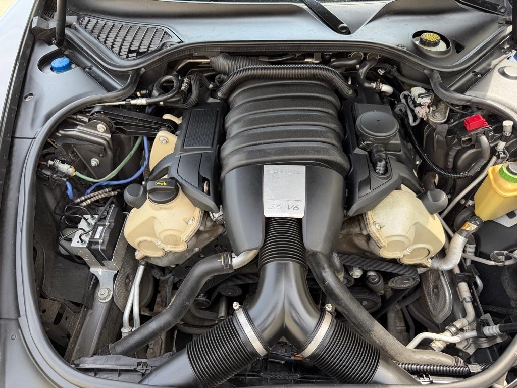 Porsche Panamera 4 2016