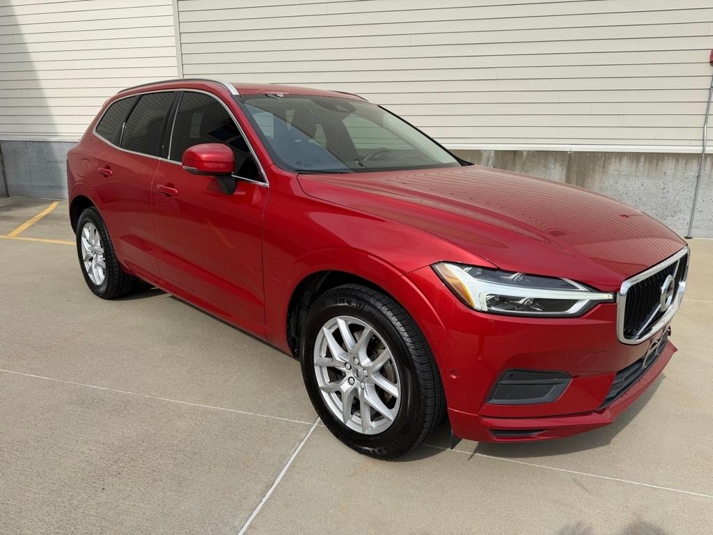 2018 Volvo XC60 T5 Momentum AWD