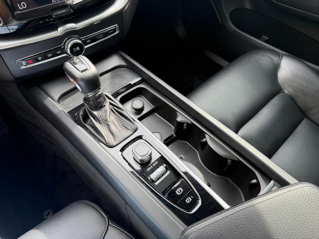 Volvo XC60 T5 Momentum AWD 2018
