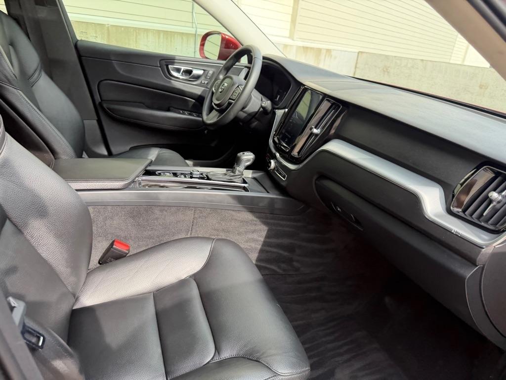 Volvo XC60 T5 Momentum AWD 2018
