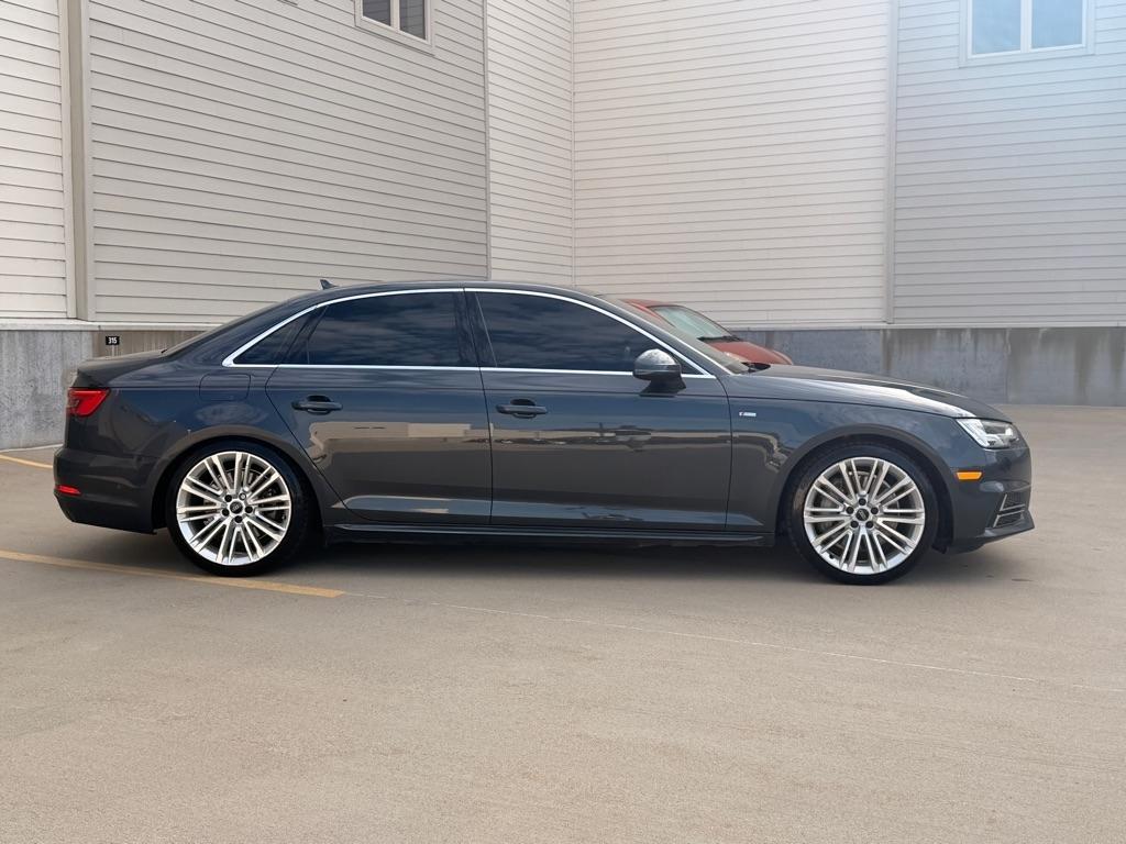 Audi A4 2.0T Premium Plus quattro Sedan 2017