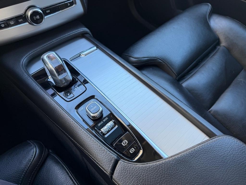 Volvo XC90 T8 Momentum AWD 2016