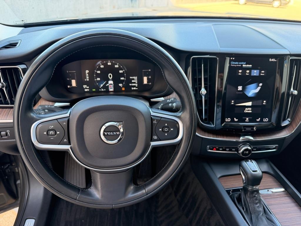 Volvo XC60 T5 Momentum 2019