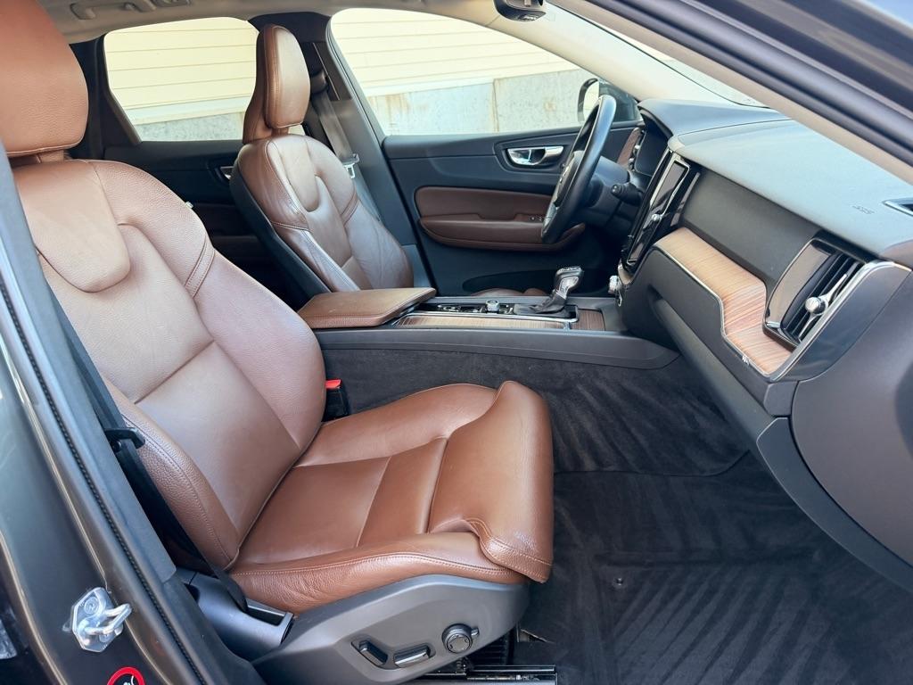 Volvo XC60 T5 Momentum 2019