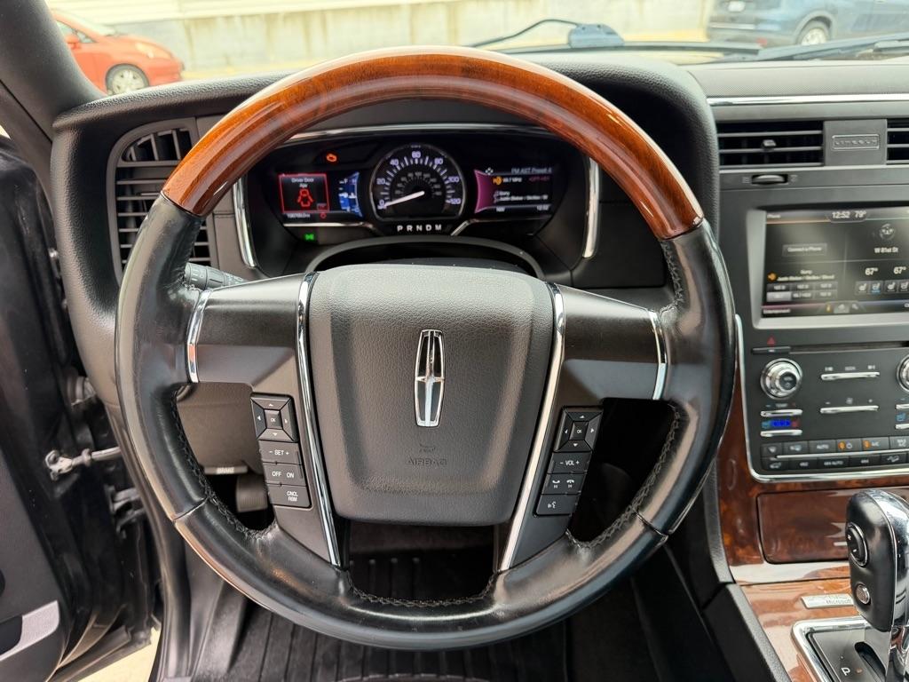 Lincoln Navigator 4WD 2015