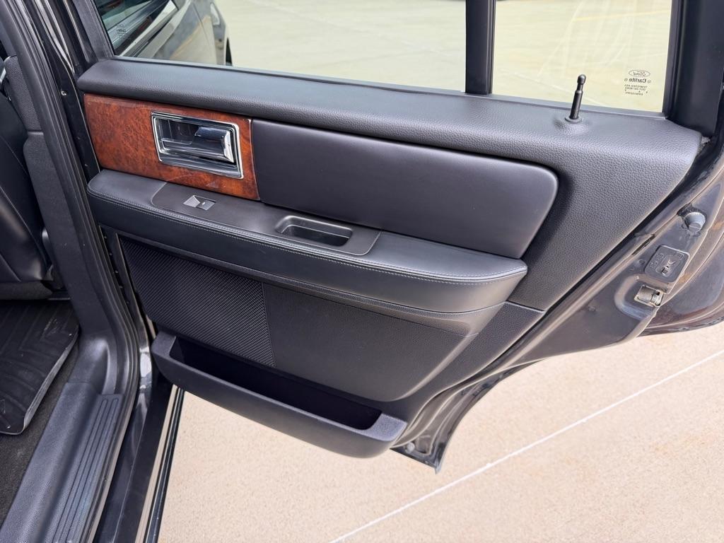 Lincoln Navigator 4WD 2015