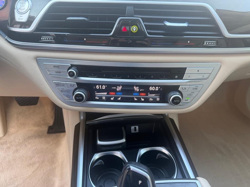 BMW 7-Series 750i xDrive 2016