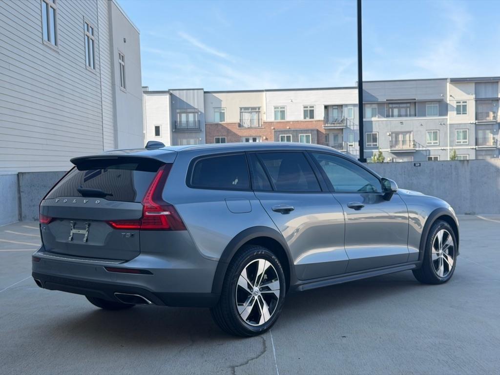 Volvo V60 Cross Country T5 2020