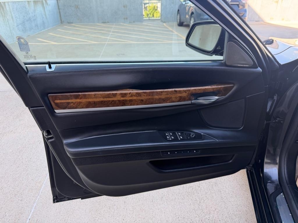 BMW 7-Series 750Li xDrive 2014