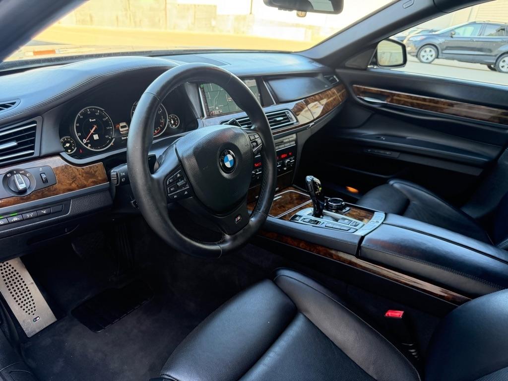 BMW 7-Series 750Li xDrive 2014