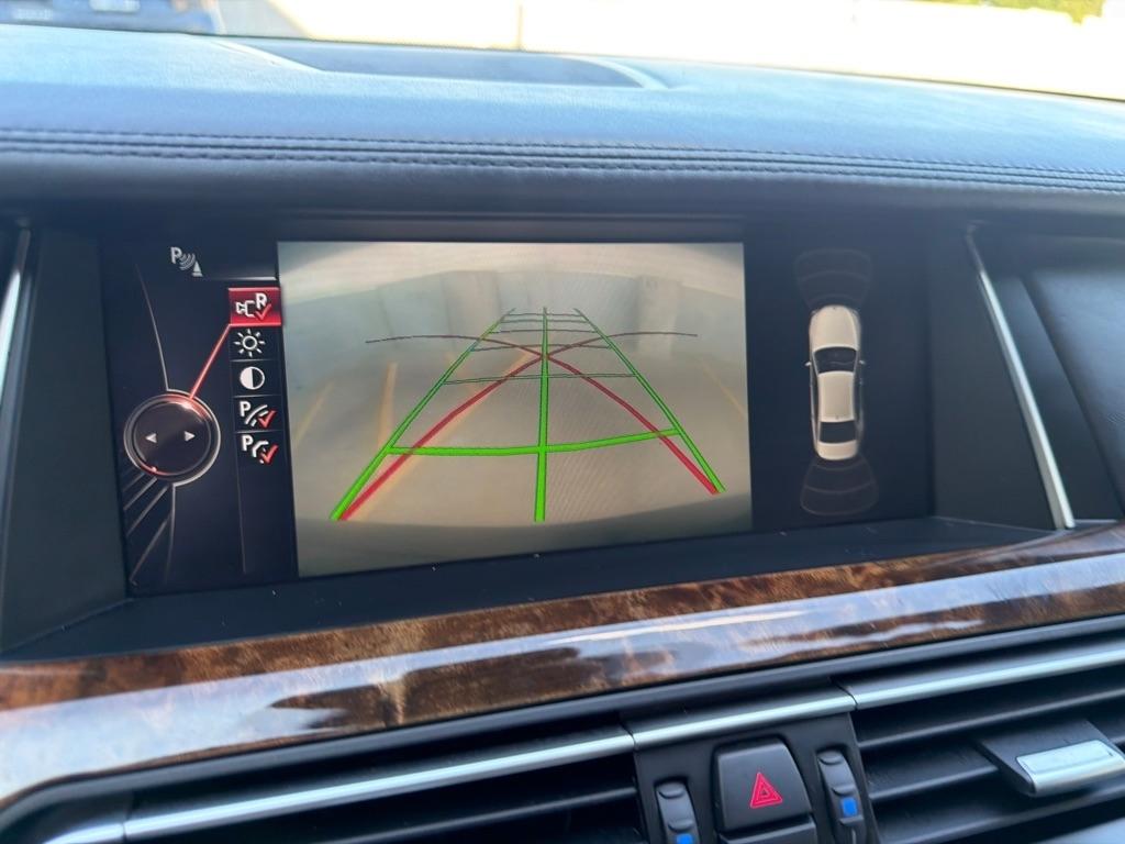 BMW 7-Series 750Li xDrive 2014