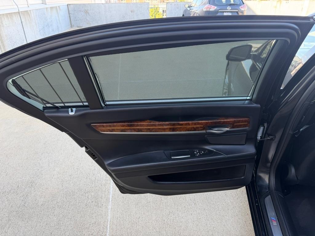 BMW 7-Series 750Li xDrive 2014