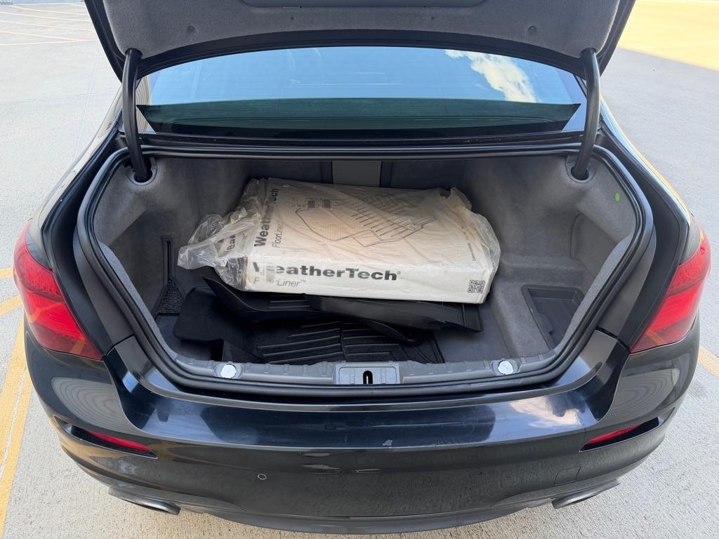 BMW 7-Series 750Li xDrive 2014