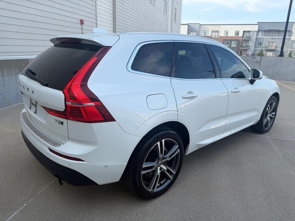 Volvo XC60 T5 Momentum AWD 2018