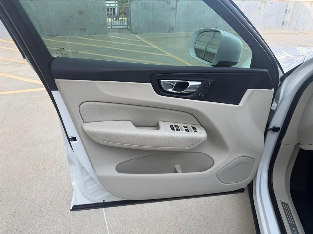 Volvo XC60 T5 Momentum AWD 2018