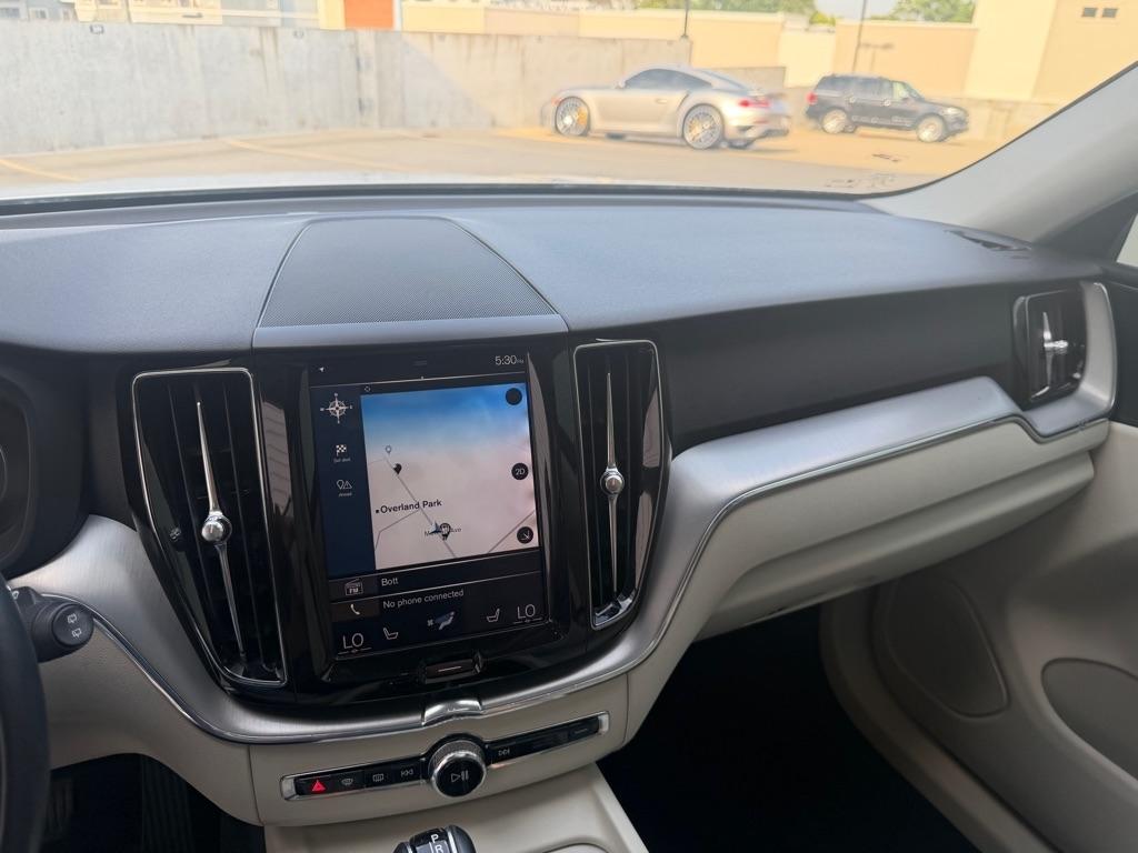 Volvo XC60 T5 Momentum AWD 2018