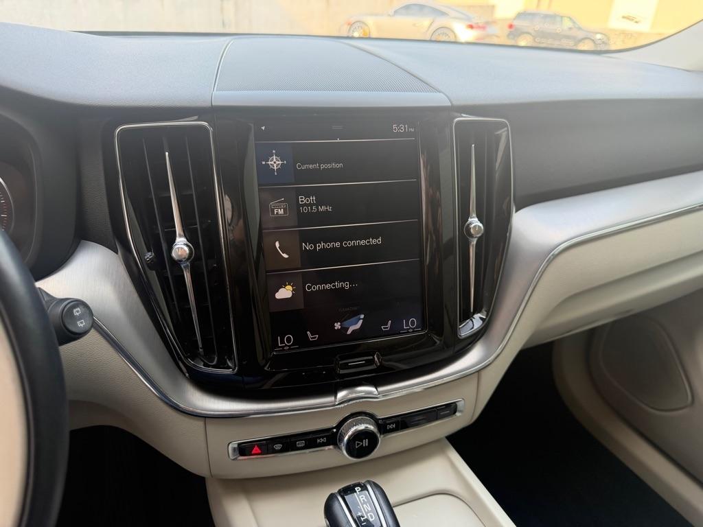 Volvo XC60 T5 Momentum AWD 2018