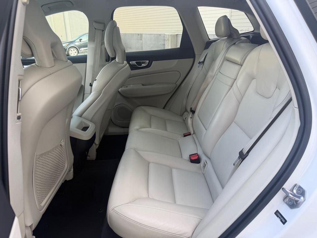 Volvo XC60 T5 Momentum AWD 2018