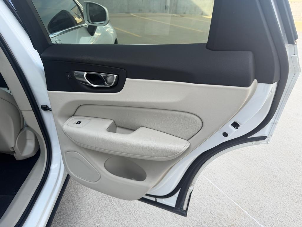 Volvo XC60 T5 Momentum AWD 2018