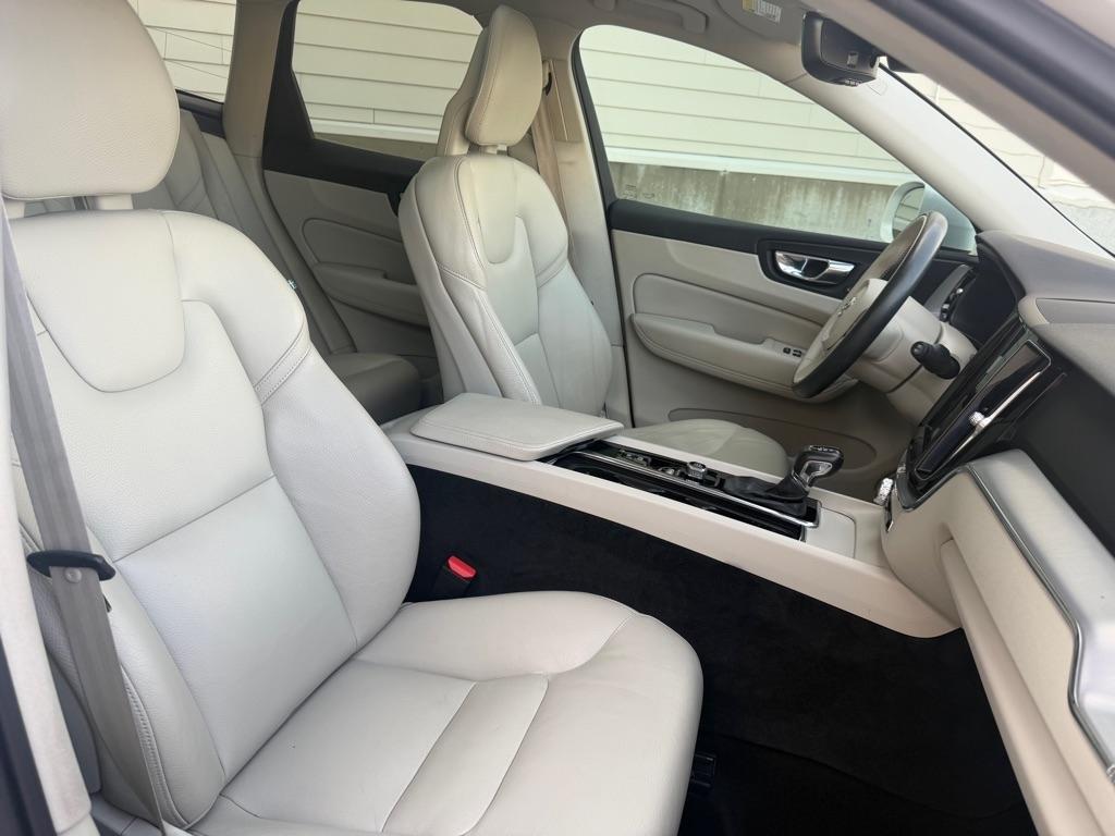Volvo XC60 T5 Momentum AWD 2018