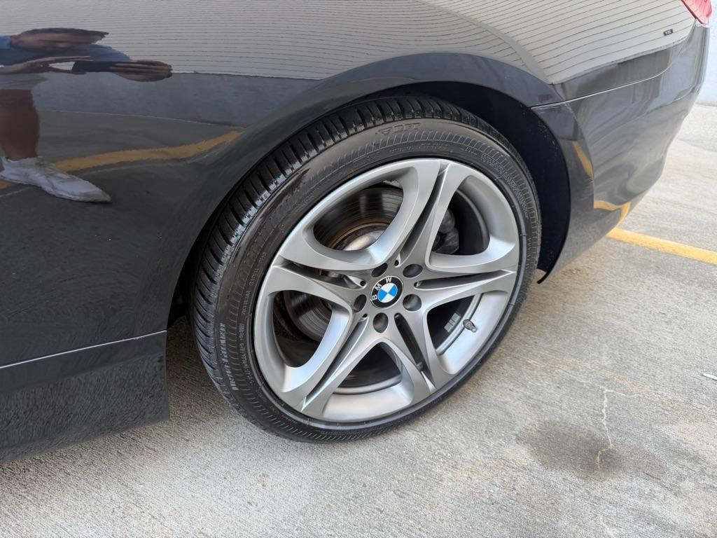 BMW 6-Series 650i Convertible 2012