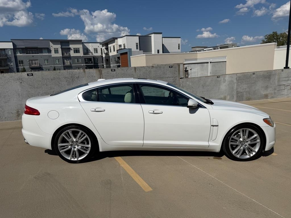 Jaguar XF-Series XF Premium 2011