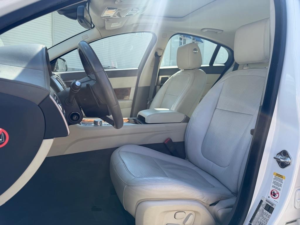 Jaguar XF-Series XF Premium 2011