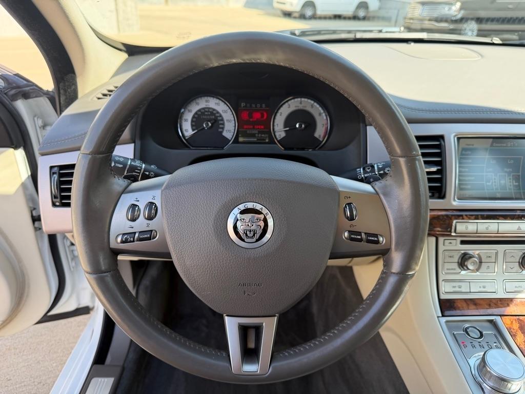 Jaguar XF-Series XF Premium 2011