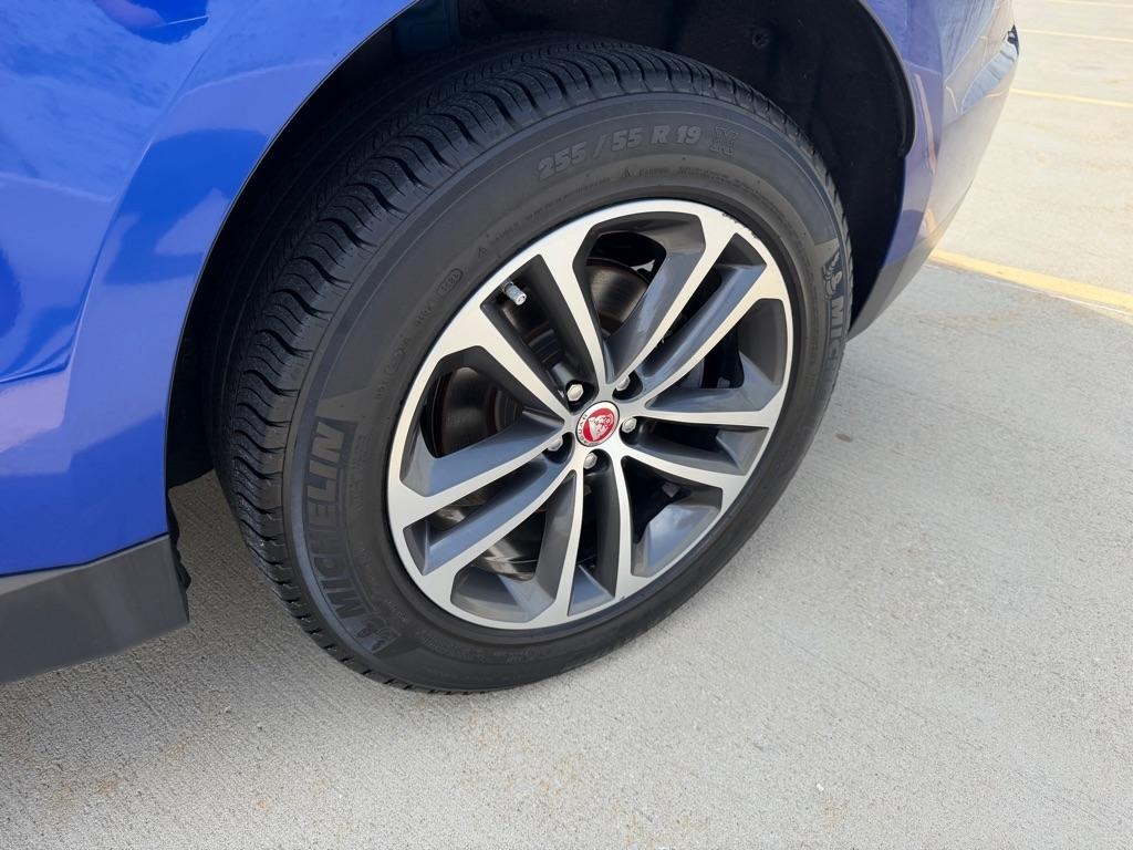 Jaguar F-Pace 25t Premium 2019