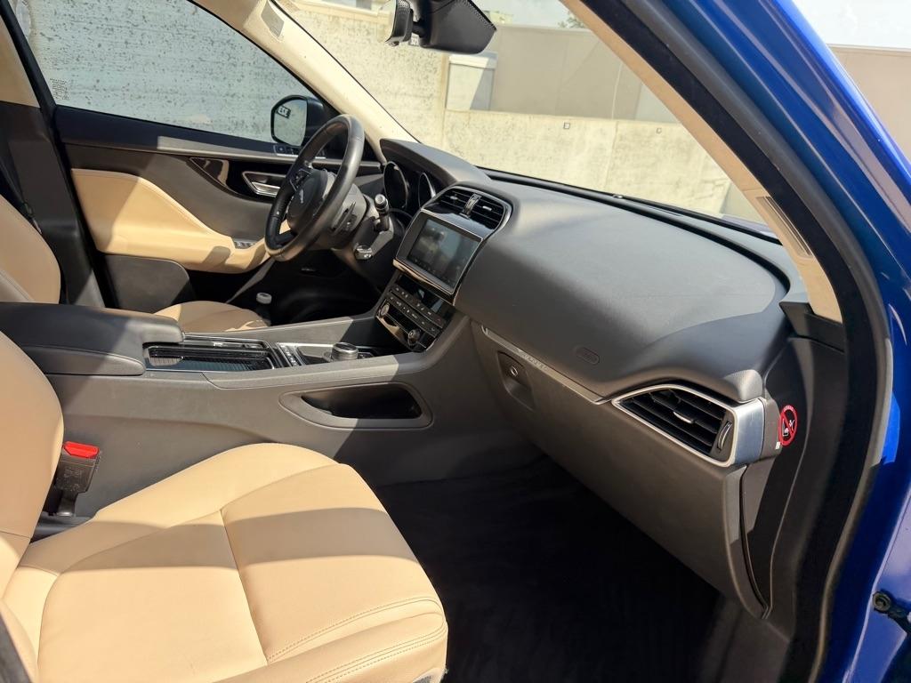Jaguar F-Pace 25t Premium 2019