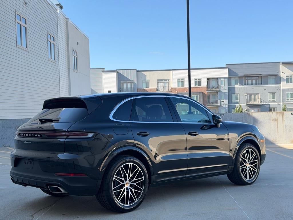 Porsche Cayenne Base 2025