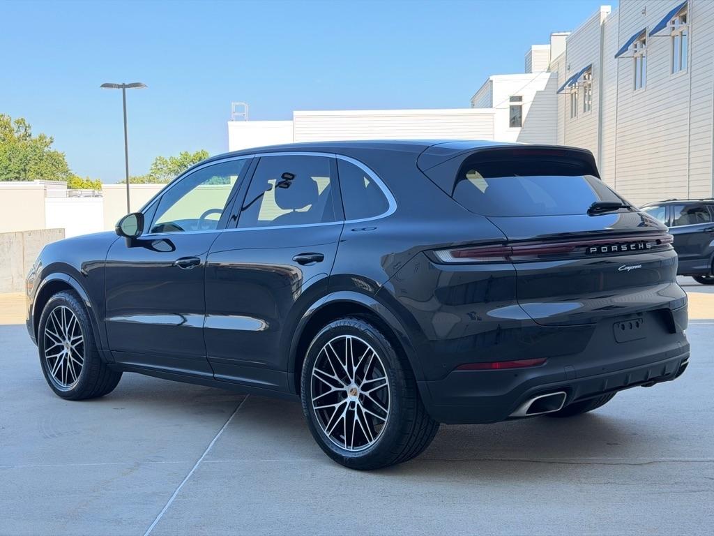 Porsche Cayenne Base 2025