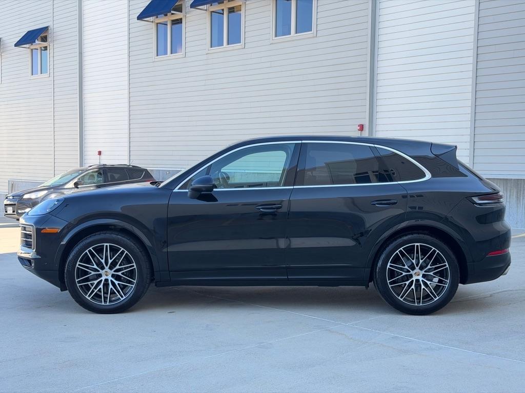 Porsche Cayenne Base 2025