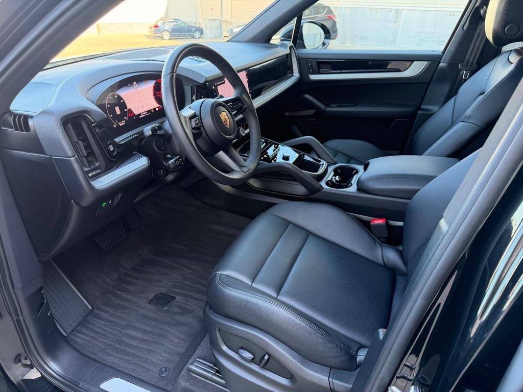 Porsche Cayenne Base 2025