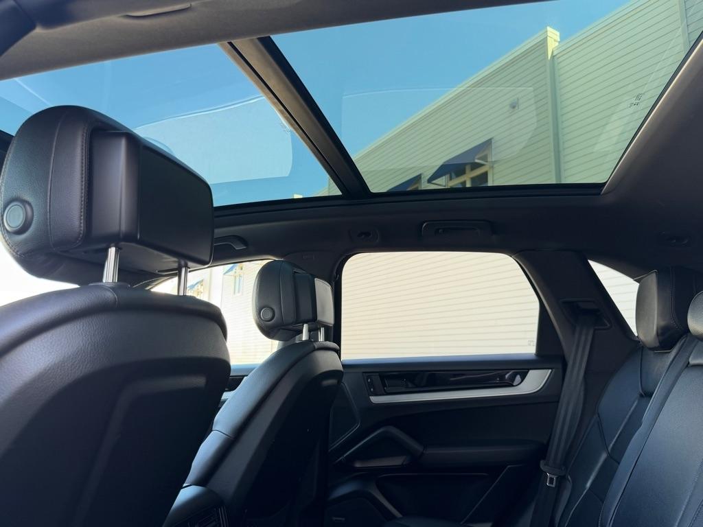 Porsche Cayenne Base 2025