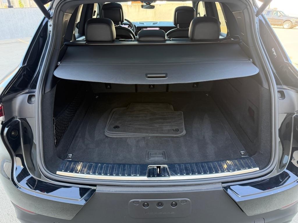 Porsche Cayenne Base 2025