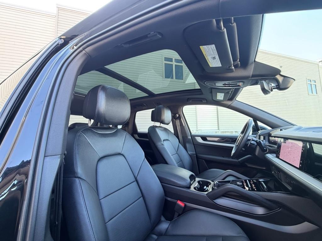 Porsche Cayenne Base 2025