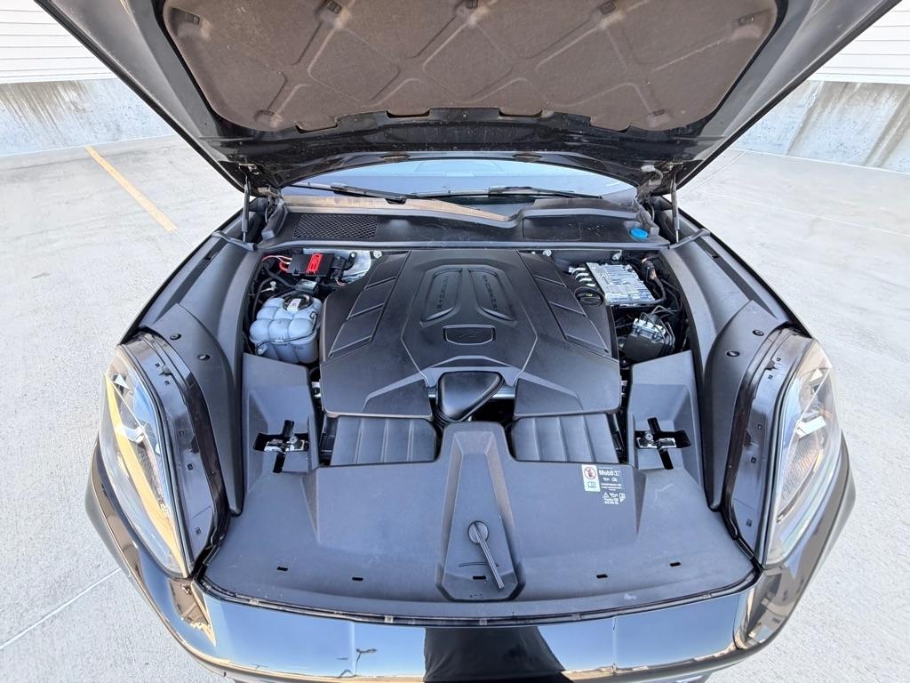 Porsche Cayenne Base 2025