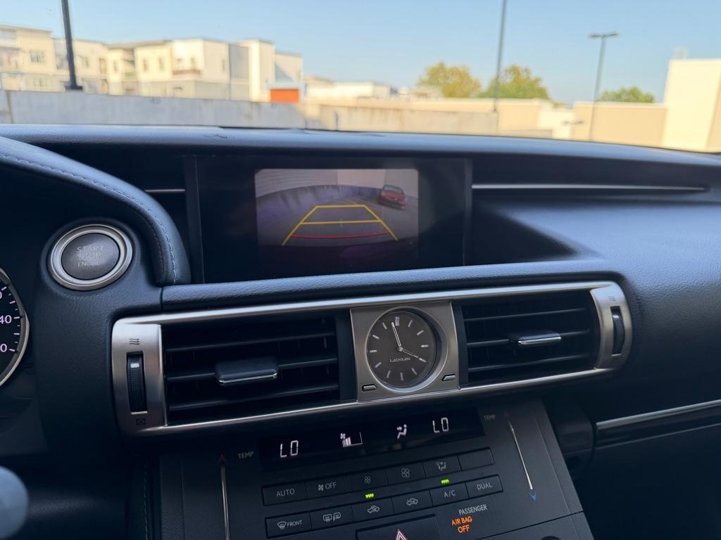 Lexus IS 250 AWD 2015