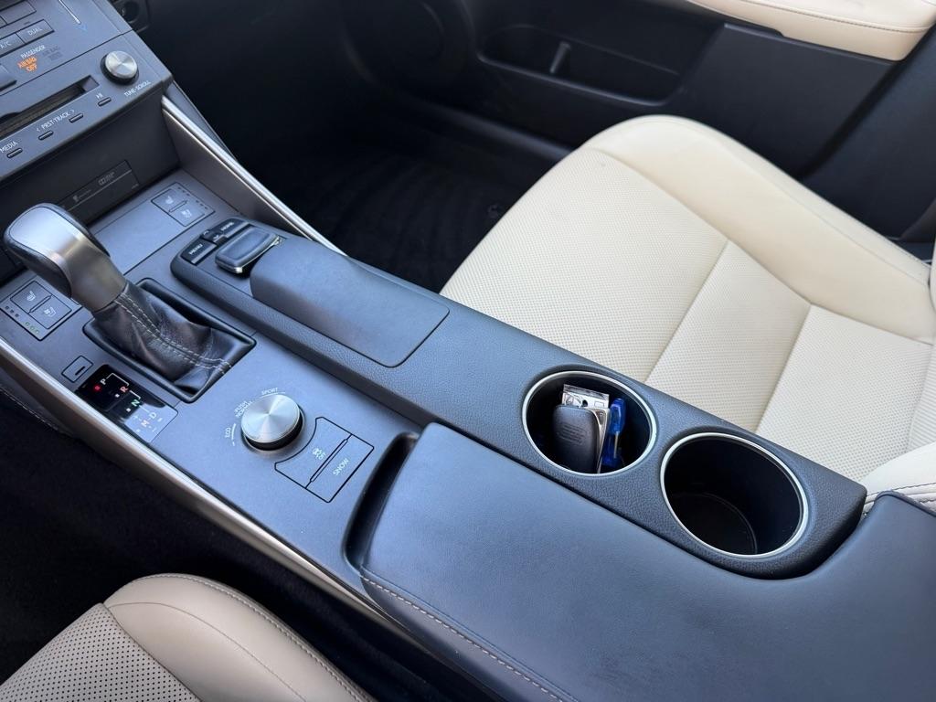 Lexus IS 250 AWD 2015